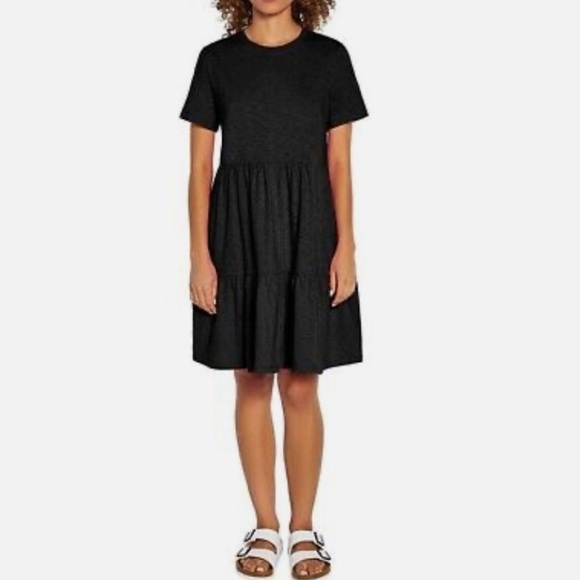 NWT Gap Ladies Short Sleeve Tiered Dress Black - Picture 1 of 5